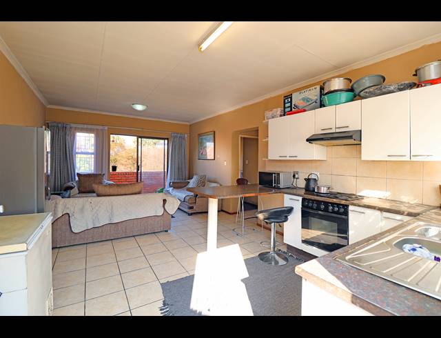 2 BEDROOM APARTMENT FOR SALE IN WELTEVREDEN PARK
